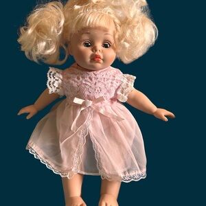 Madame Alexander Sweet Baby Nursery Line Style Me Pretty Doll My Little girl 13”
